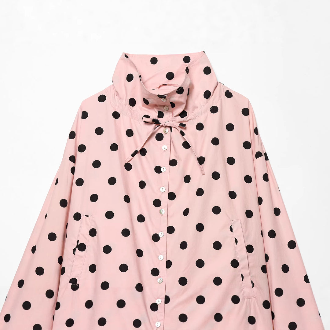 Women's dotted lightweight rain jacket with high stand-up collar, drawstring and button placket Mune Fashion