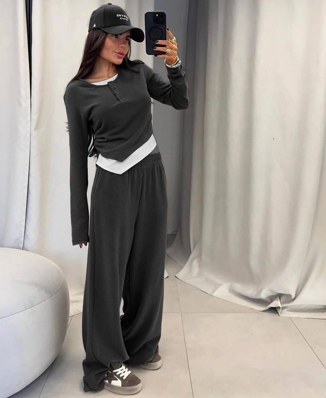 Women's loungewear set made of soft modal with Henley button placket and wide high-waist lounge pants Mune Fashion