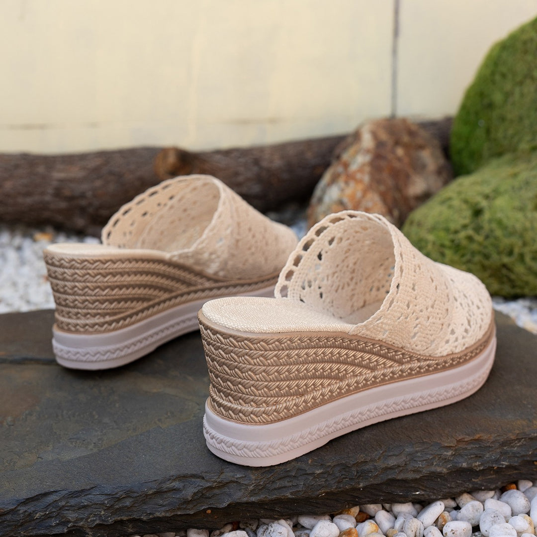 Women's crocheted plateau mules with jute-look wedge sole and breathable comfort lining Mune Fashion