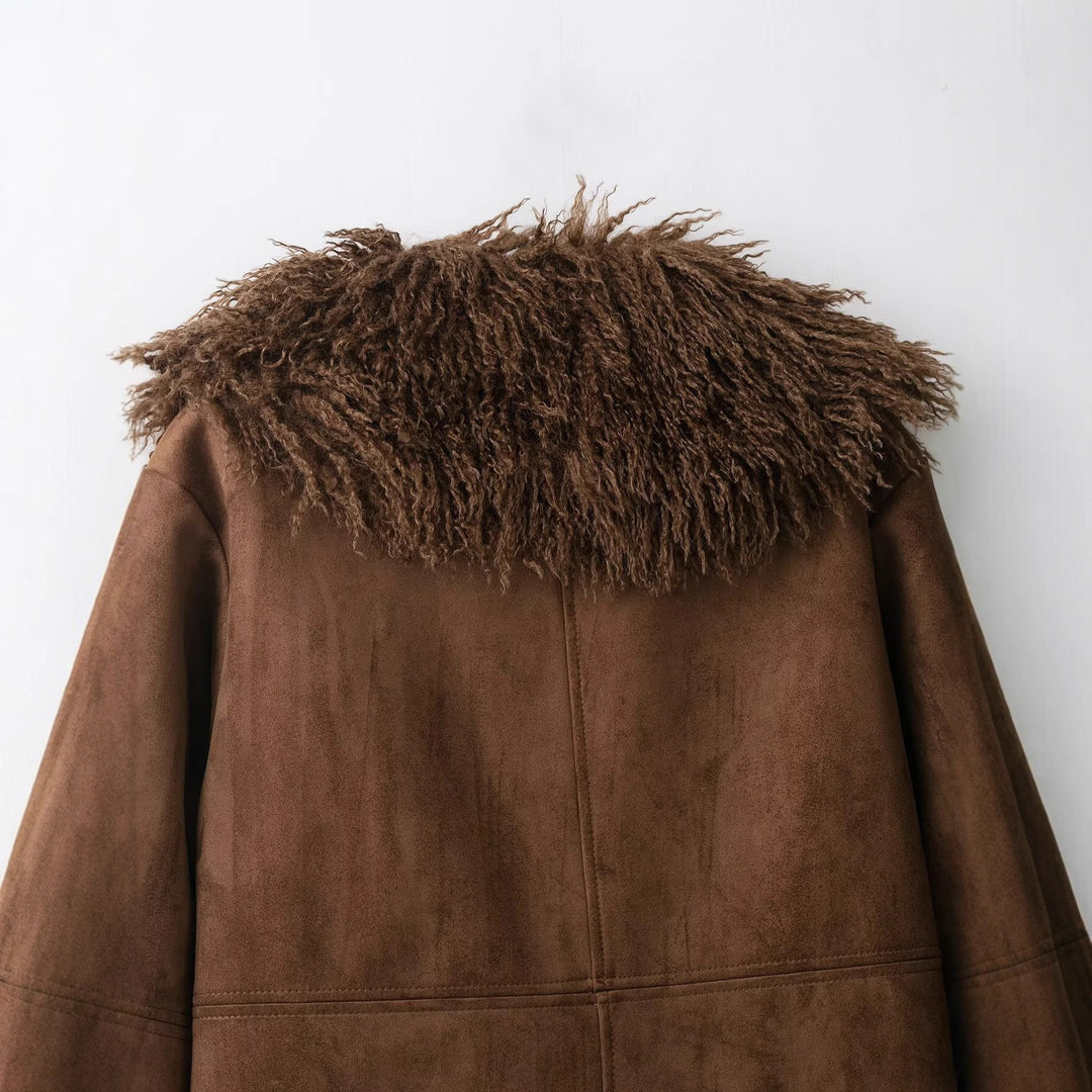 Women's Lambskin Look Coat with Voluminous Teddy Collar Mune Fashion