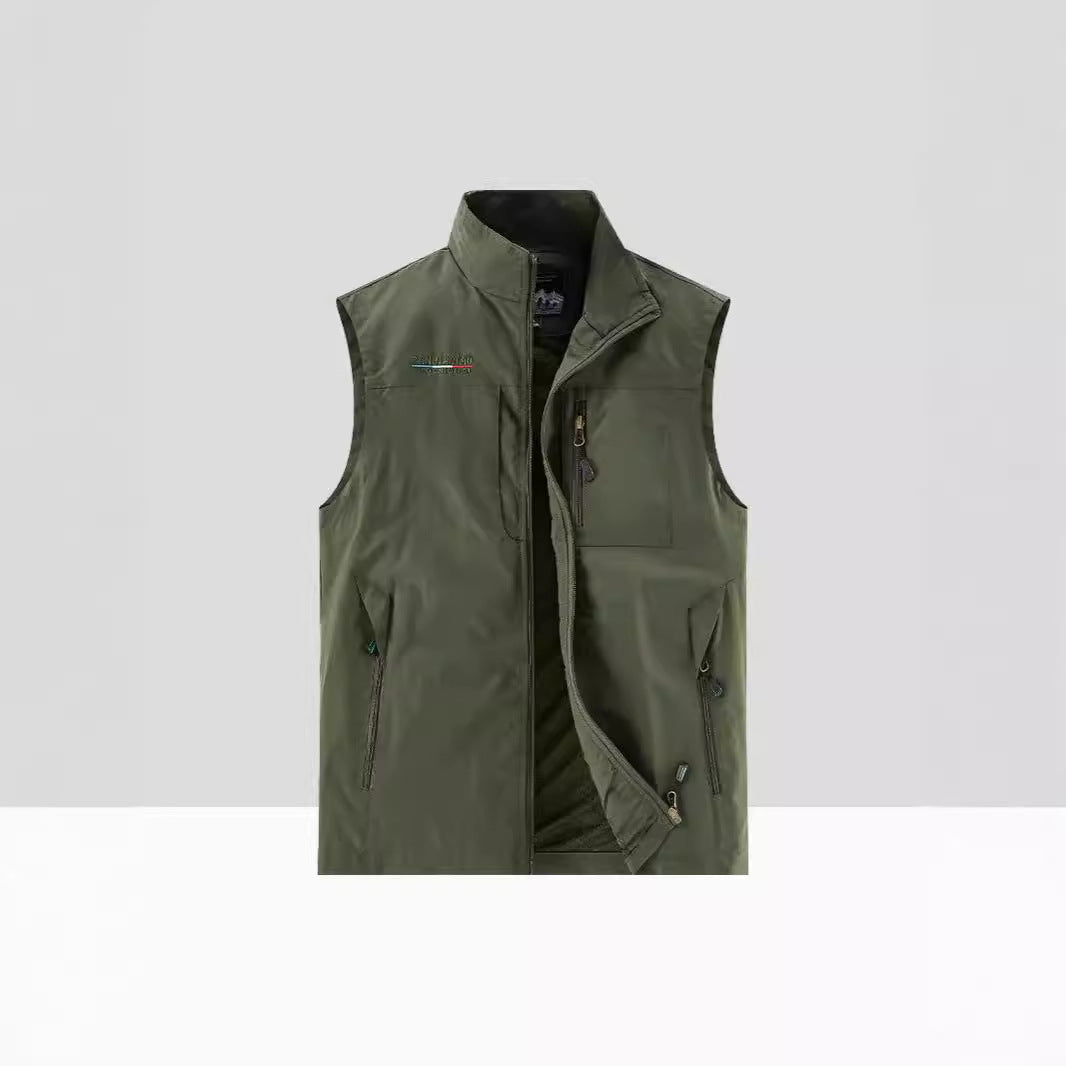 Men's Lightweight Breathable Outdoor Softshell Vest with Mesh Lining and Multiple Zip Pockets Mune Fashion
