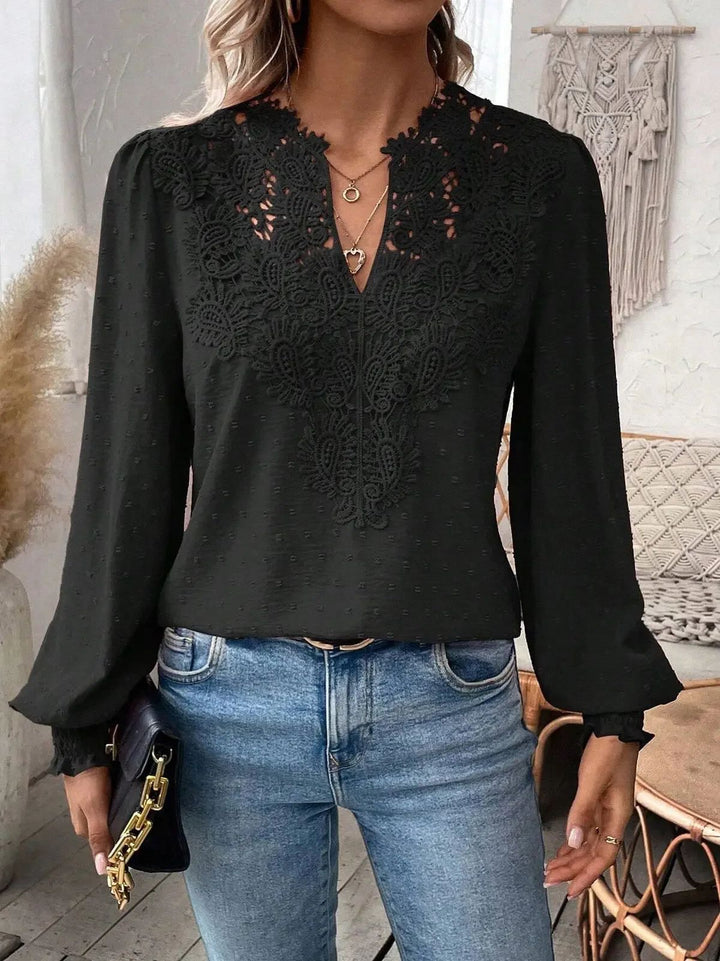 Women blouse with v-neck lace appliqué, structured dot, gathered cuffs and slightly tailored silhouette Mune Fashion