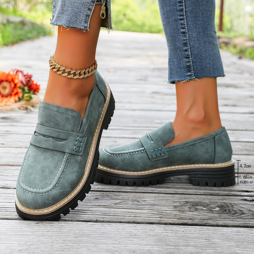 Women Chunky Loafer with thick profile sole and faux suede upper material Mune Fashion