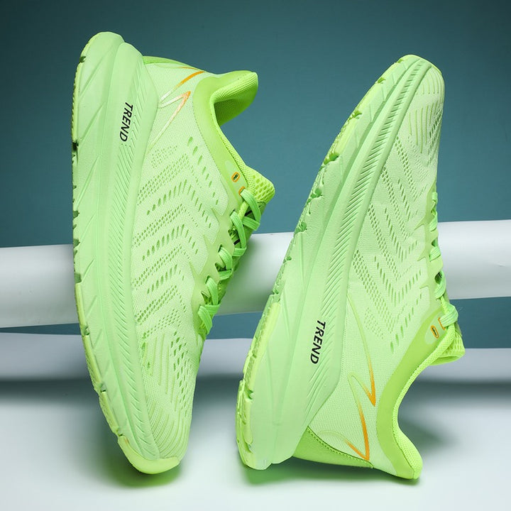 Men's comfort running shoes with responsive platform sole and ventilated knitted upper Mune Fashion