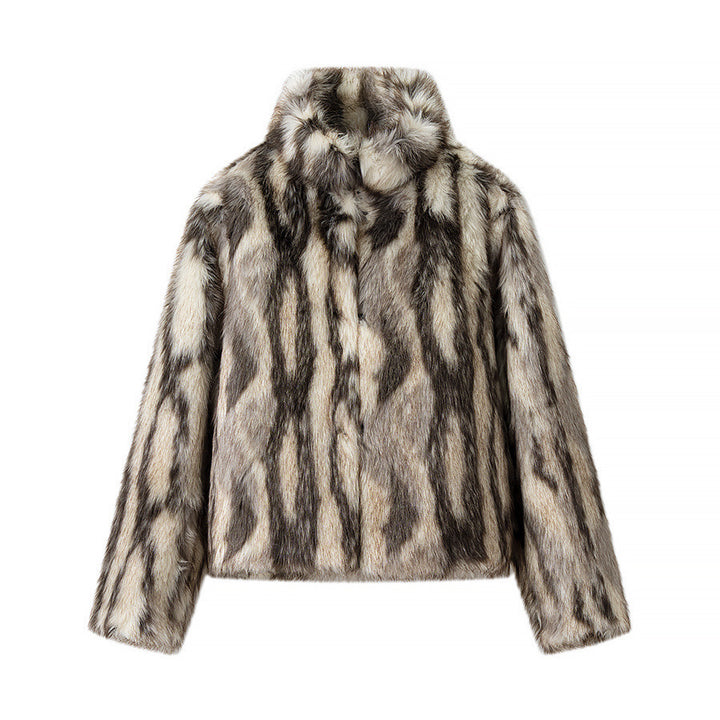 Women Short Faux Fur Jacket with Voluminous Fur Look, Boxy Silhouette and Insert Pockets Mune Fashion