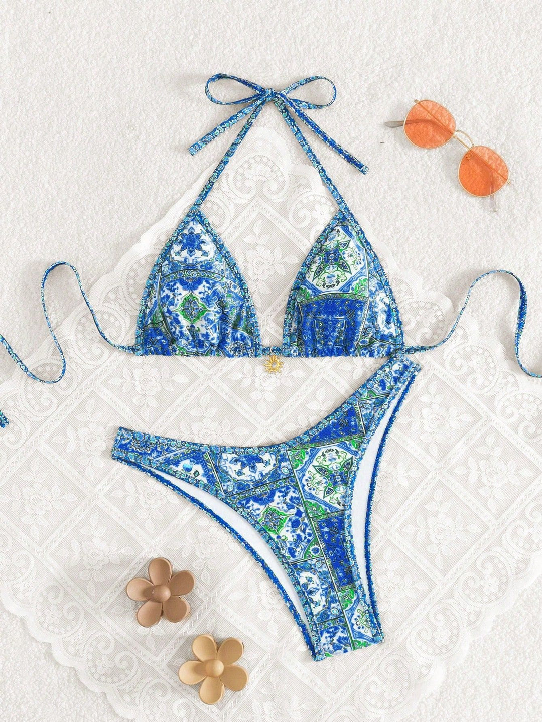 Women Triangle Bikini with Floral Pattern and Refined Details Mune Fashion