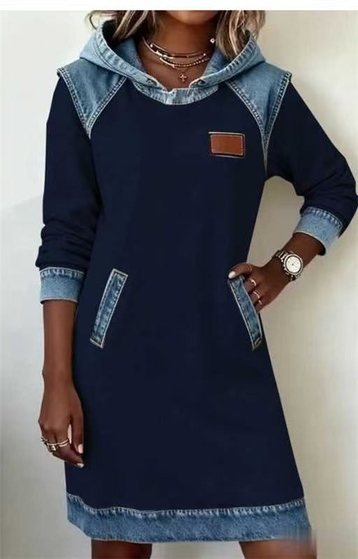 Women's hooded sweatshirt dress with denim appliqués, kangaroo pockets and casual cut Mune Fashion