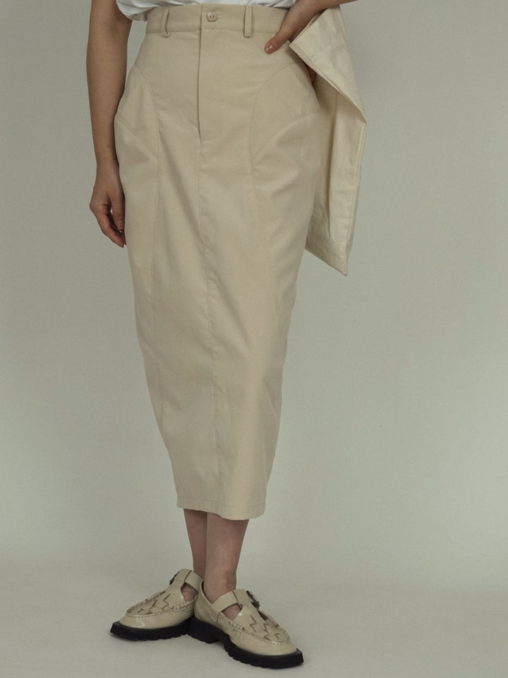 Ladies Elegant Midi Skirt with Innovative Cut Mune Fashion