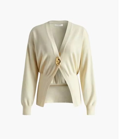 Women 500+ Cropped Cardigan with Waist Gathering, Deep V-Neck and Large Decorative Button Mune Fashion