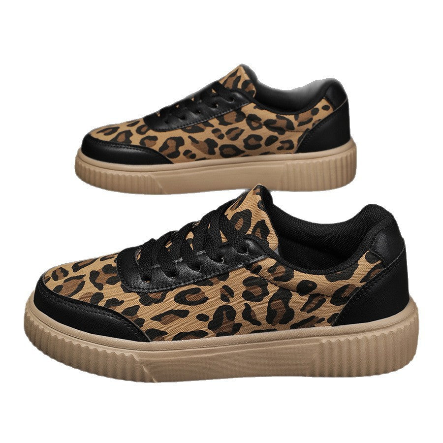 Ladies sneaker in trendy leopard pattern with comfortable cushioning Mune Fashion