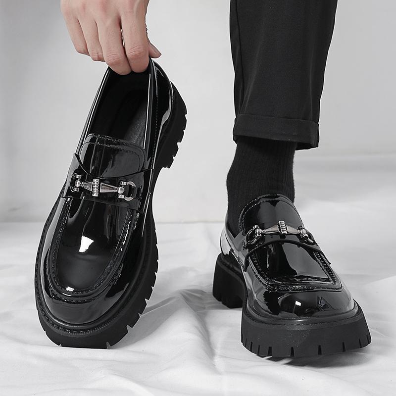 Men's Fashion Loafers with robust sole profile and elegant buckle decoration Mune Fashion