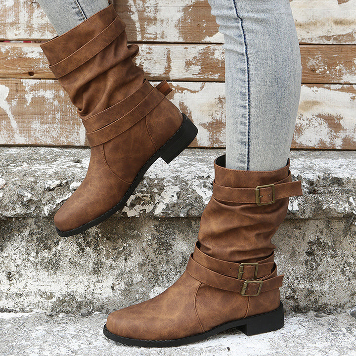 Ladies casual ankle-high ankle boots with gathered shaft, decorative buckle straps and flexible profile sole Mune Fashion