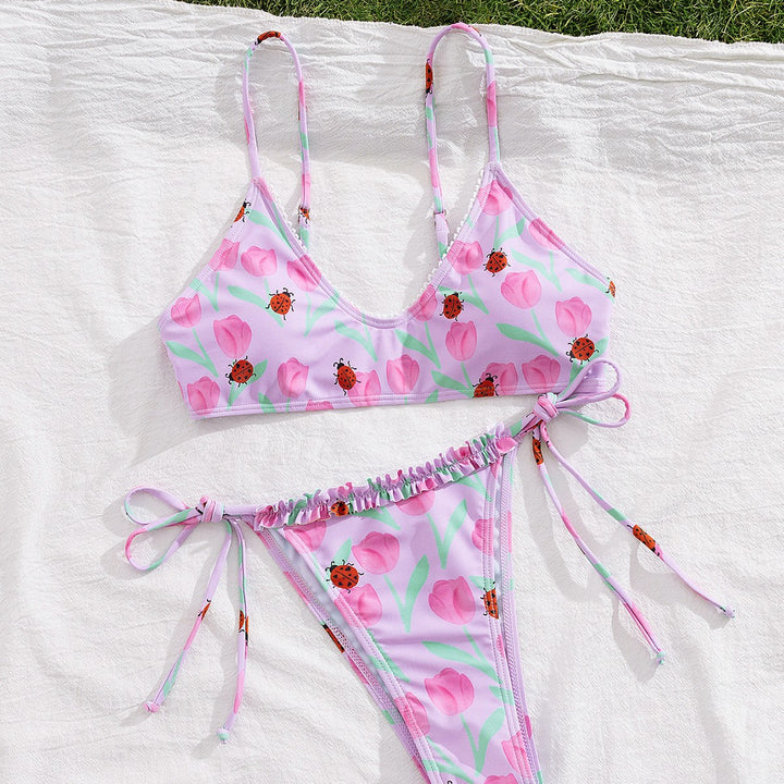 Women's triangle bikini with colorful floral pattern and adjustable ties Mune Fashion