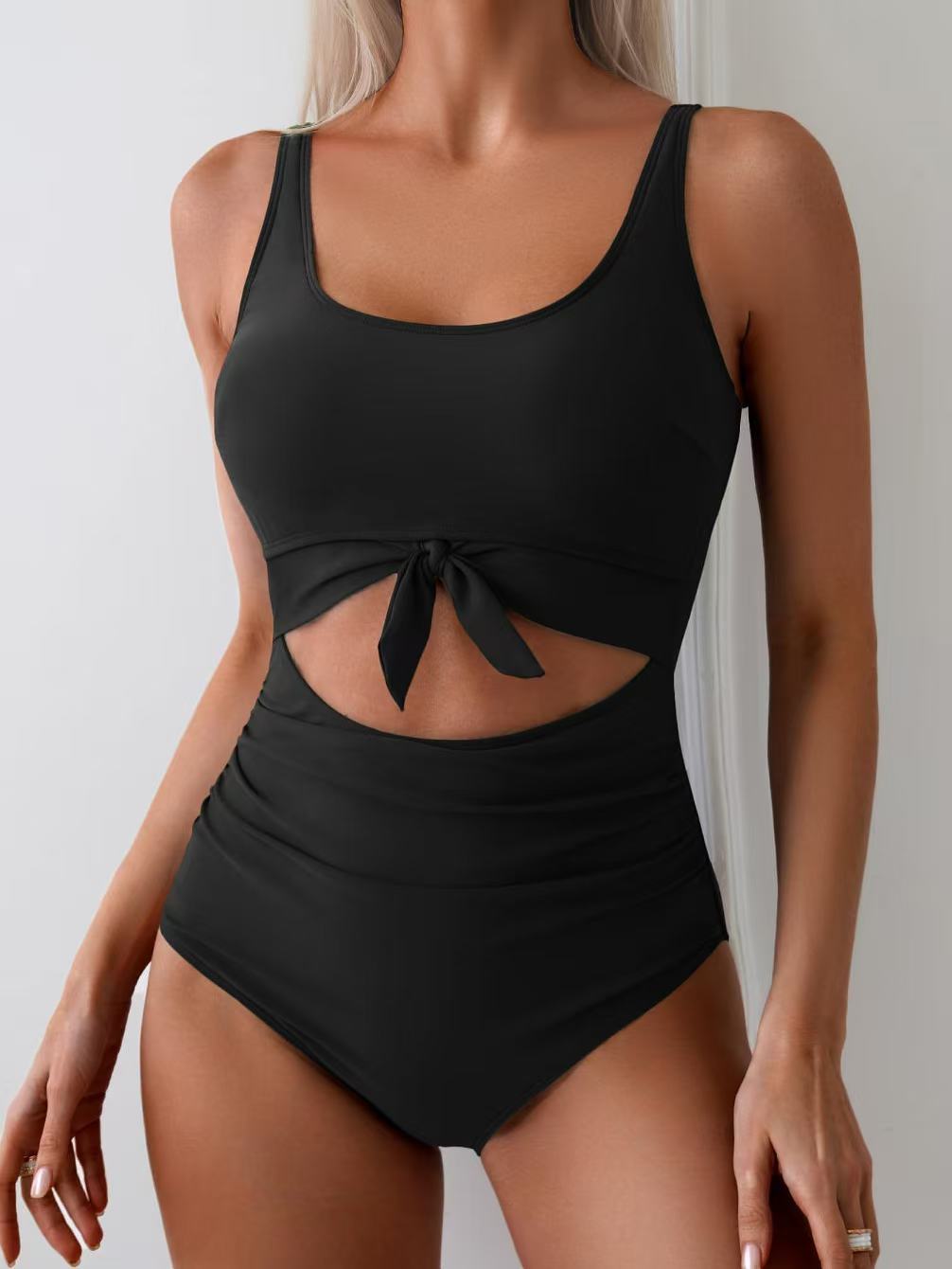 Women's bikini set with high waist and stylish knot detail Mune Fashion