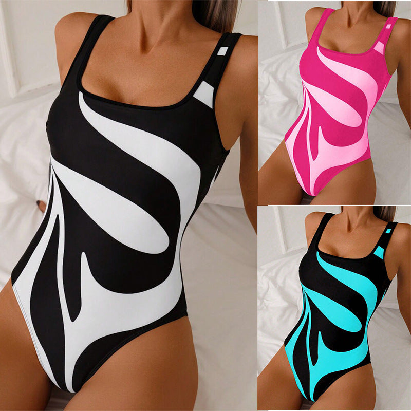 Ladies sporty swimsuit with modern graphic design Mune Fashion
