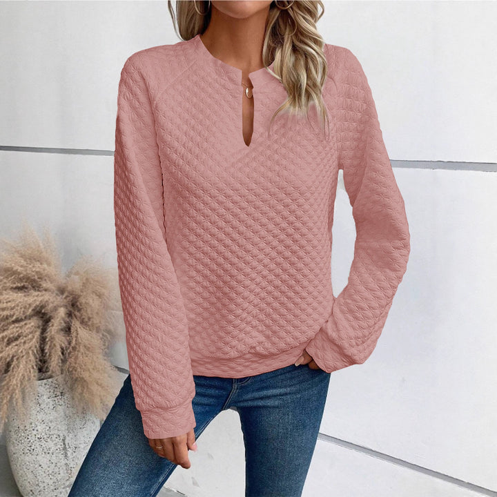 Women's Quilted Sweatshirt with Slit Collar, Diamond Structure and Raglan Sleeves Mune Fashion