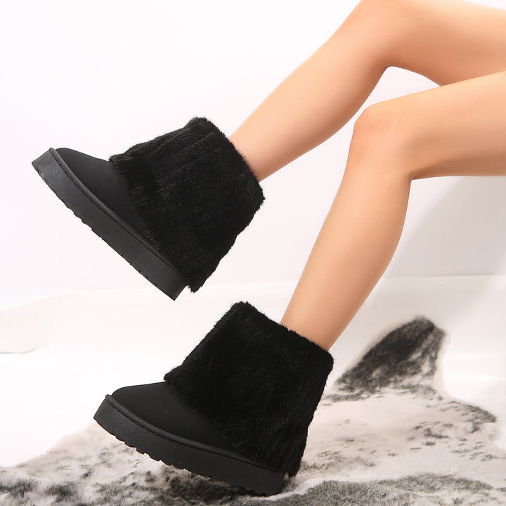 Women's lined short boots with high faux fur cuff and slip-resistant tread sole Mune Fashion