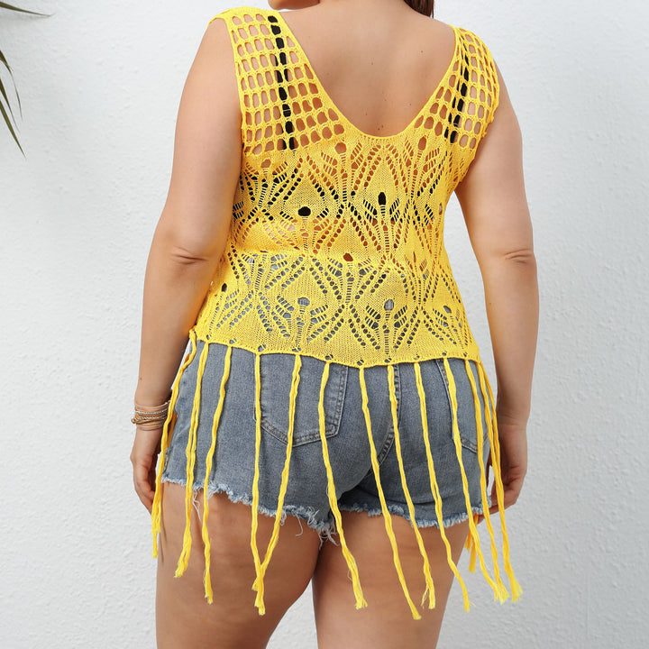 Ladies crocheted, airy beach top with fringed accents Mune Fashion