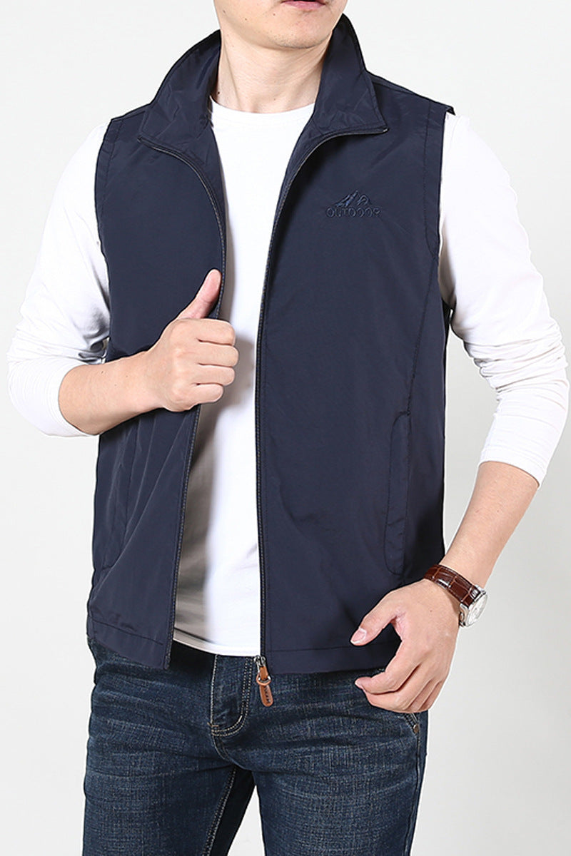 Men's lightweight windproof outdoor vest with stand-up collar and full-length zipper Mune Fashion