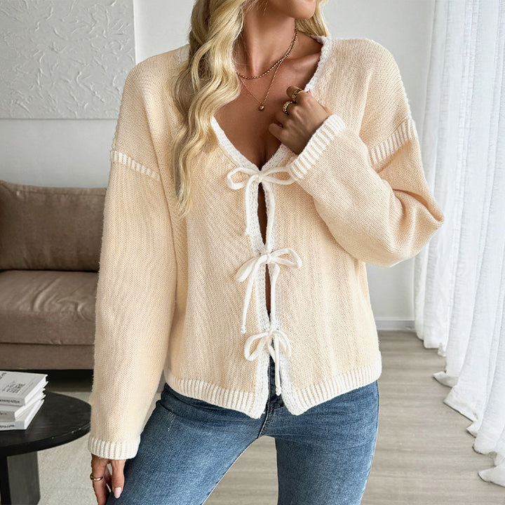 Ladies knitted cardigan with bow closure and deep V-neck Mune Fashion