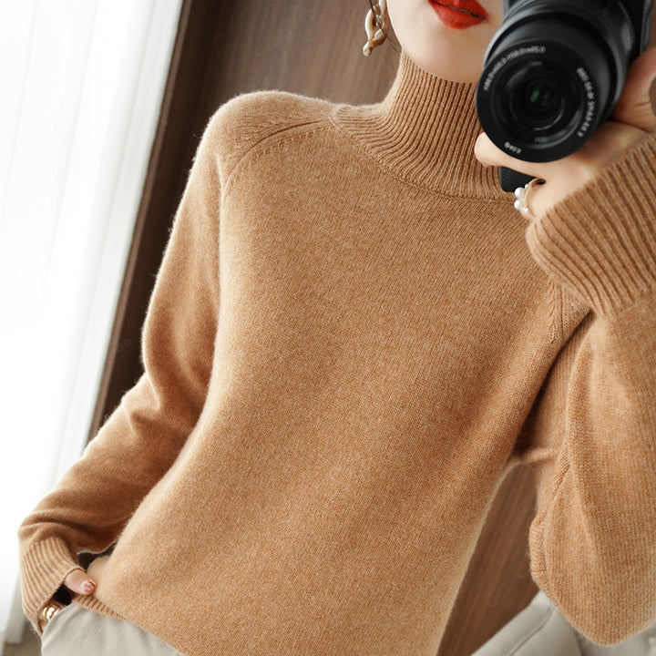 Women's turtleneck sweater made of cashmere blend with fine ribbed texture and dropped shoulder Mune Fashion