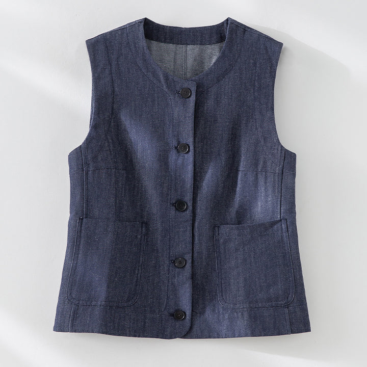 Women's sleeveless lightly tailored vest made of linen denim with button placket and patch pockets Mune Fashion