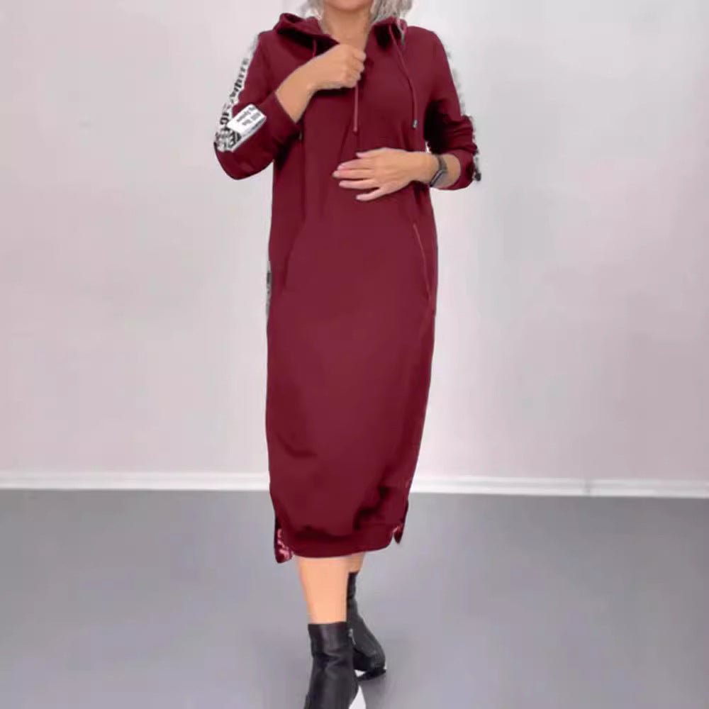 Women's ankle-length hooded sweatshirt dress with half zip, kangaroo pockets and side decorative piping Mune Fashion