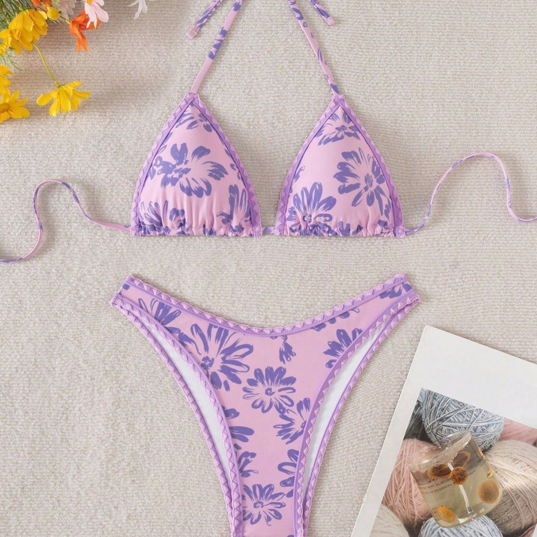 Women Triangle Bikini with Playful Floral Pattern Mune Fashion