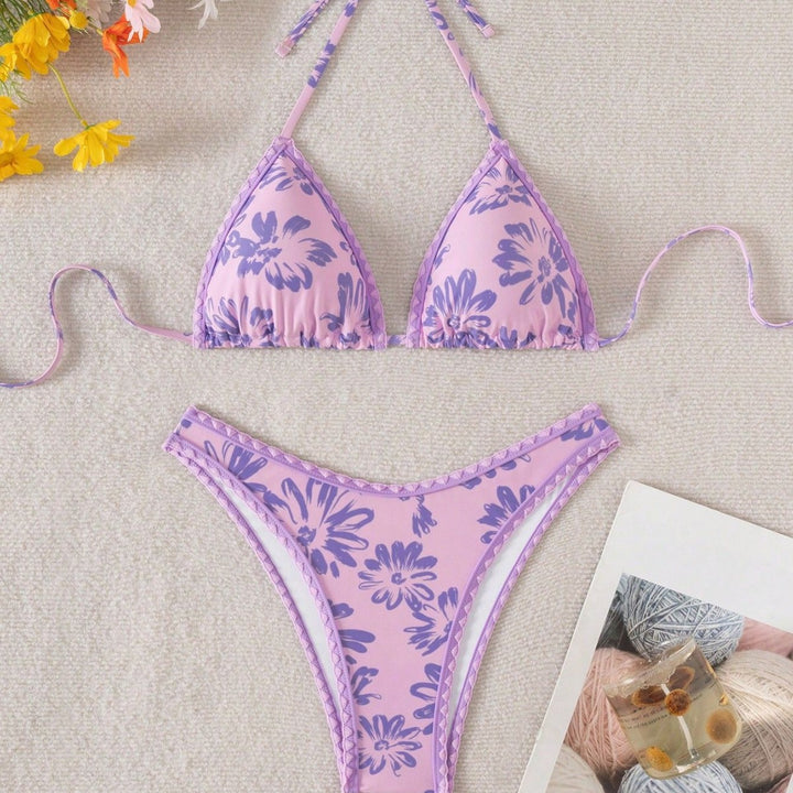 Women Triangle Bikini with Playful Floral Pattern Mune Fashion