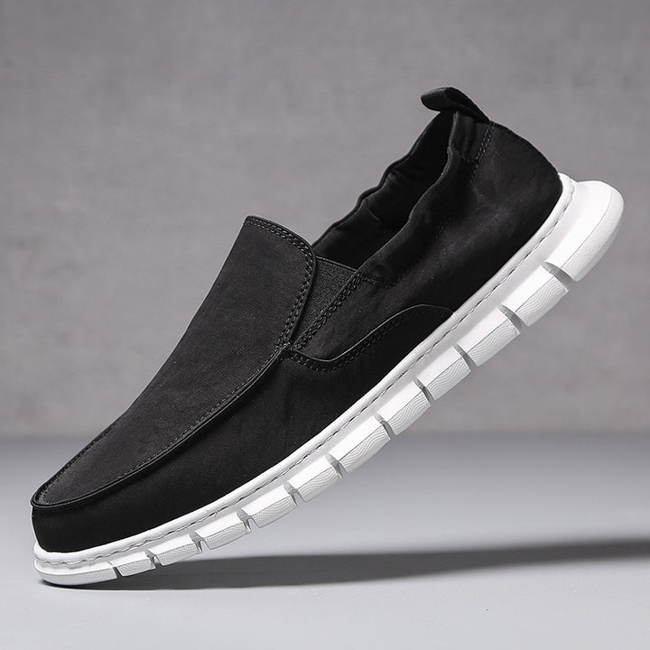 Men's loafer-style slip-on sneaker with elastic entry and segmented comfort sole Mune Fashion