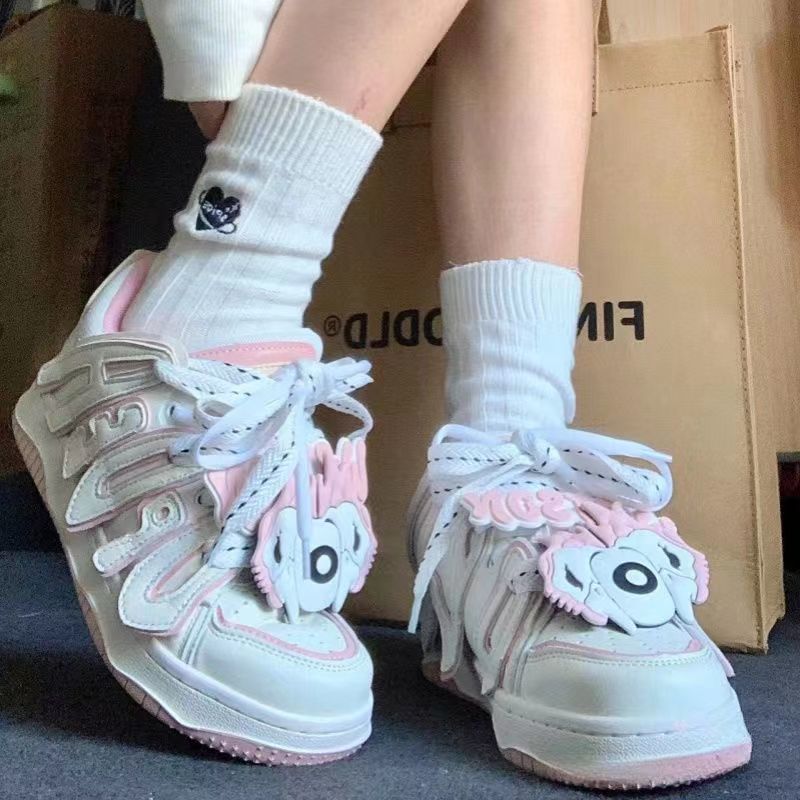 Women Sneakers with playful animal design and comfortable sole Mune Fashion