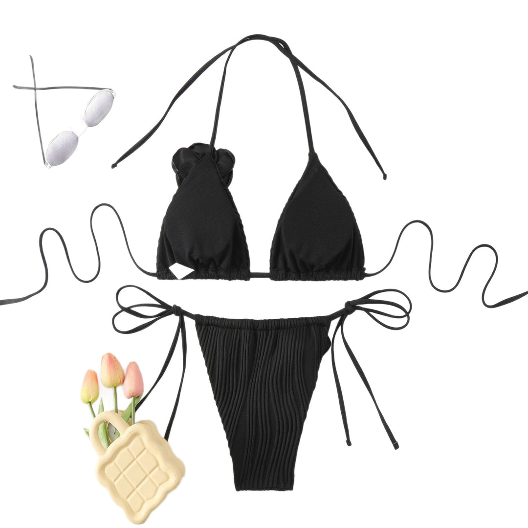 Damen Elegantes und verspieltes Bikiniset mit Blumenapplikationen Echo Archiv