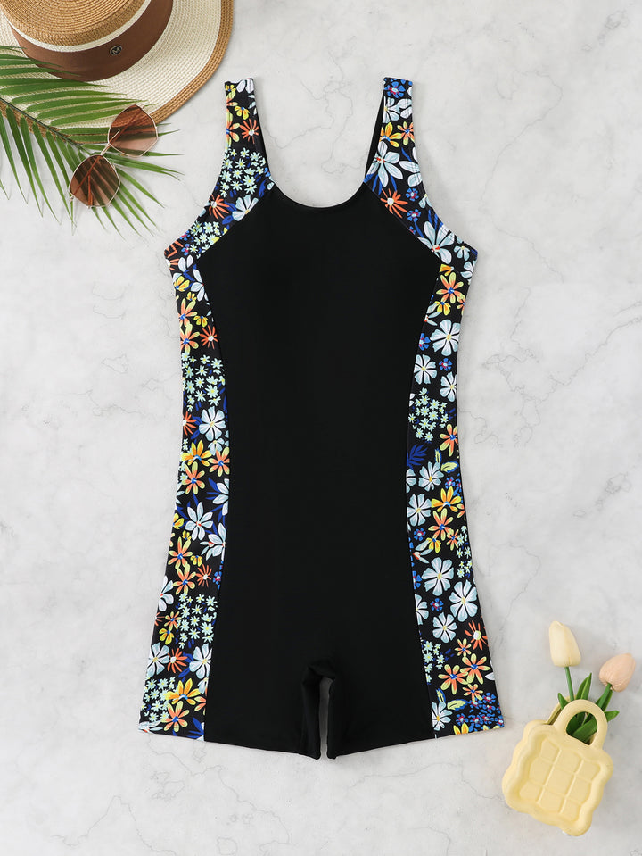 Women's Sporty Swimsuit with Graphic Design Mune Fashion