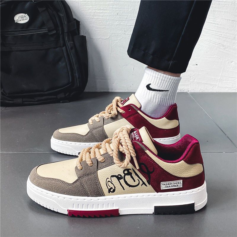 Women's sneakers with lace-up design and durable upper material Mune Fashion