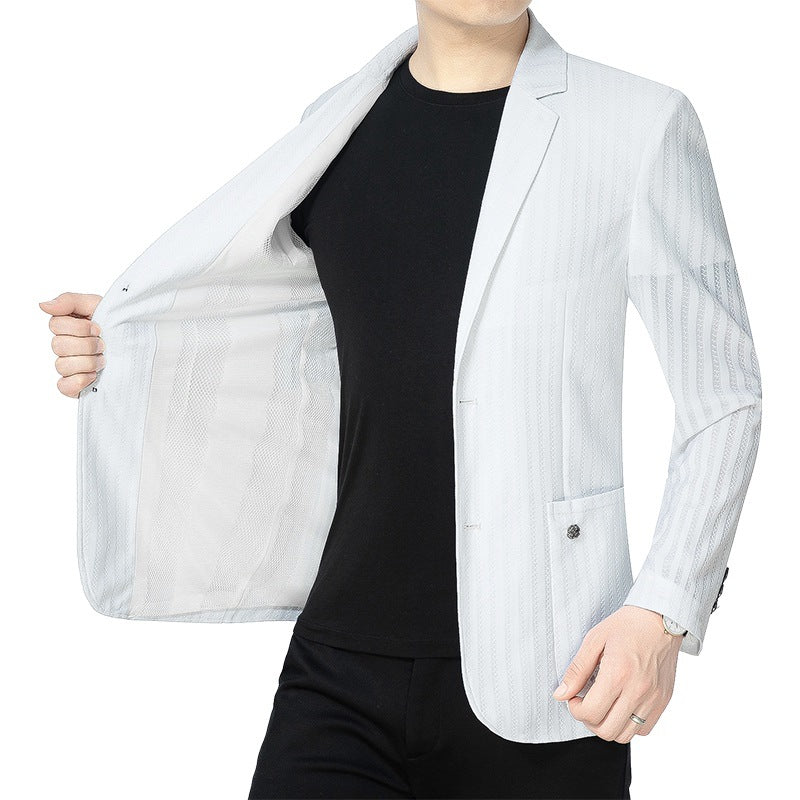 Men's Lightweight Seersucker Blazer with Textured Stripe and Half-Lined Construction Mune Fashion