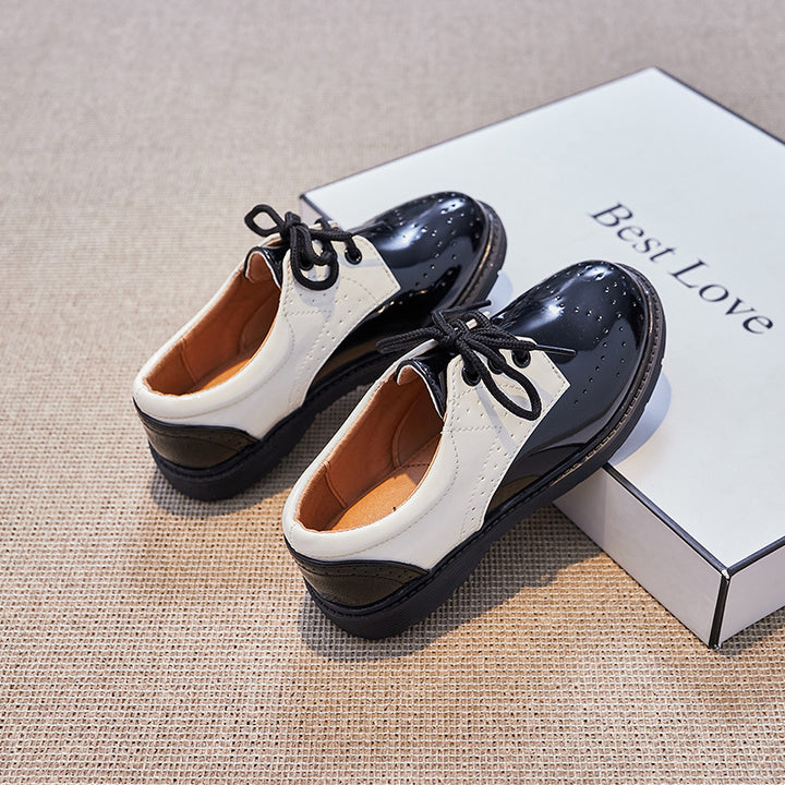Women's Classic Patent Leather Shoes with Perforated Details Mune Fashion