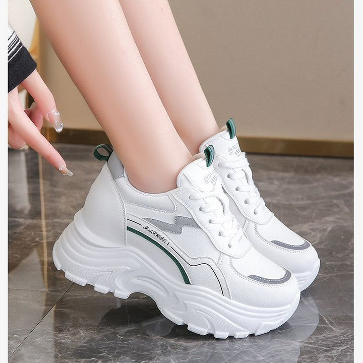 Women's sporty sneakers with cushioned profile sole and breathable upper material structure Mune Fashion