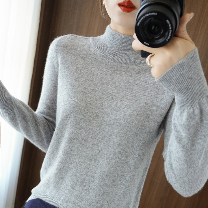 Women's Mockneck Pullover made of fluffy Angora blend with casual balloon sleeve silhouette Mune Fashion