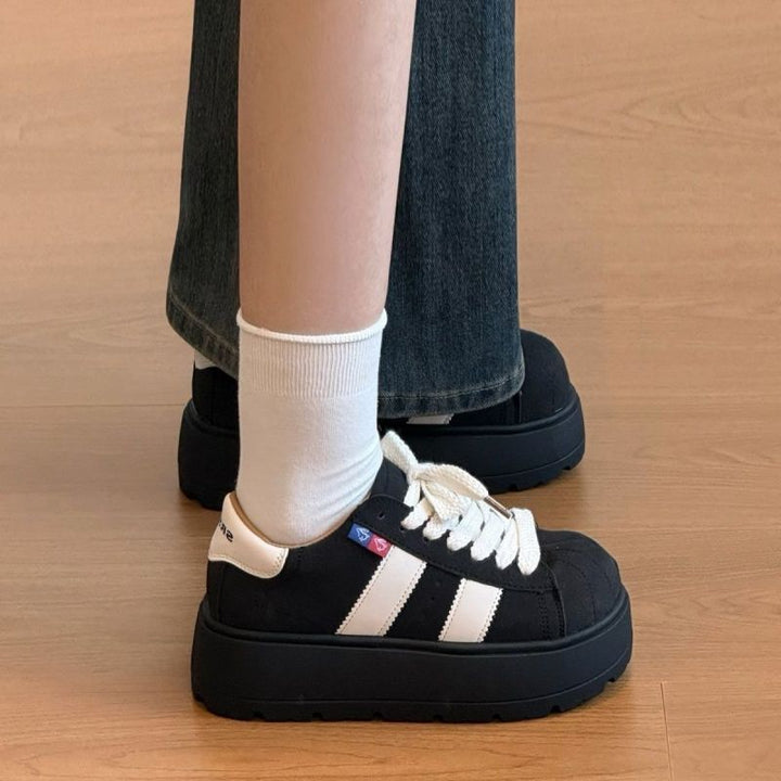 Women's Sporty Platform Sneakers with Durable Upper Material Mune Fashion