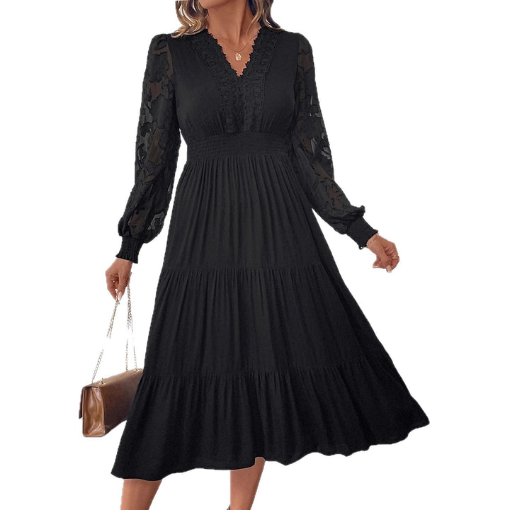 Ladies Elegant Maxi Dress with Lace Details Mune Fashion