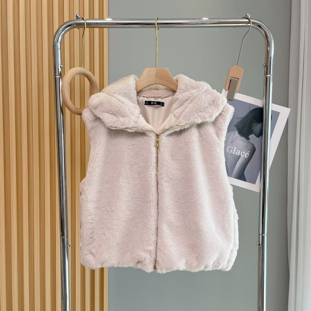 Women’s sleeveless teddy vest with hood and zipper Mune Fashion