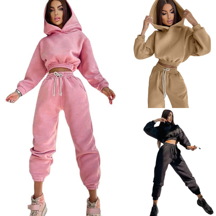 Women's nan Cropped-Hoodie-Loungewear-Set with elastic ribbed waistband, high-waisted joggers and decorative drawstring Mune Fashion