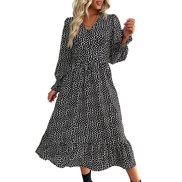 Women's midi dress in wrap look with V-neck, gathered waist and ruffle tier Mune Fashion