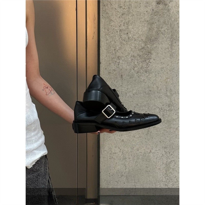 Women's pointed Mary-Jane loafers with studded detailing and adjustable buckle strap Mune Fashion