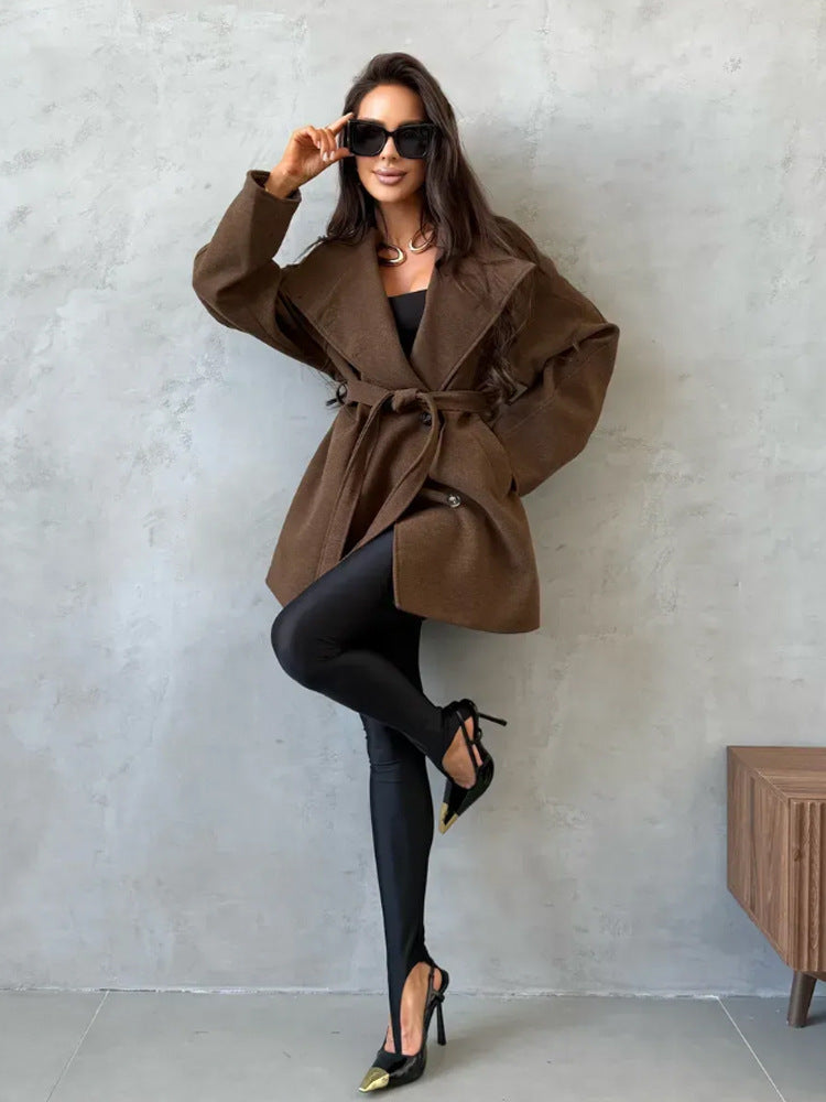 Women's short coat in cocoon cut made of wool blend with oversized shawl collar and tie belt Mune Fashion