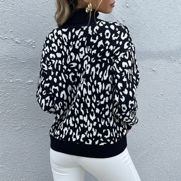 Women's Oversize Fine Knit Sweater with Leopard Jacquard and Stand-Up Collar Mune Fashion