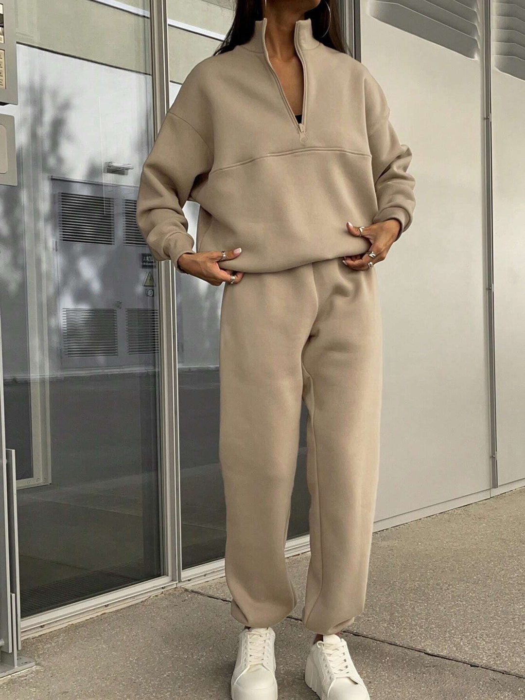 Women Oversize Sweat Set with half zipper, stand-up collar and casual joggers Mune Fashion