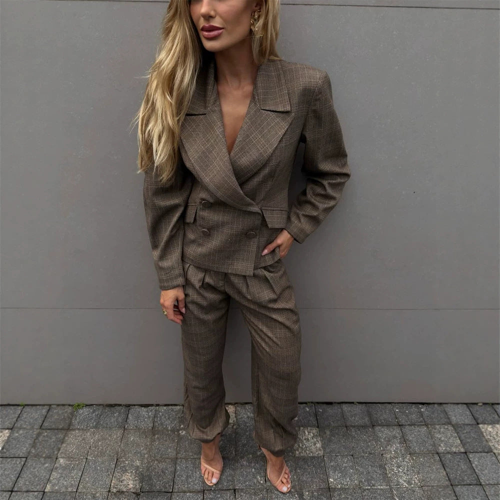 Women Tailored two-piece blazer and pant suit in Glencheck pattern Mune Fashion