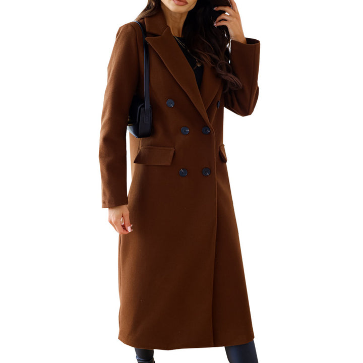 Women's double-breasted wool blend coat with fitted silhouette, notched collar and patch pockets Mune Fashion