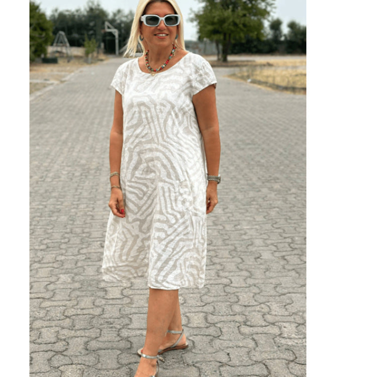 Women knee-length A-line midi dress with textured jacquard look and round neckline Mune Fashion